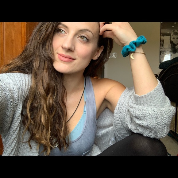 Meet your Posher, Destiny - Picture 2 of 2